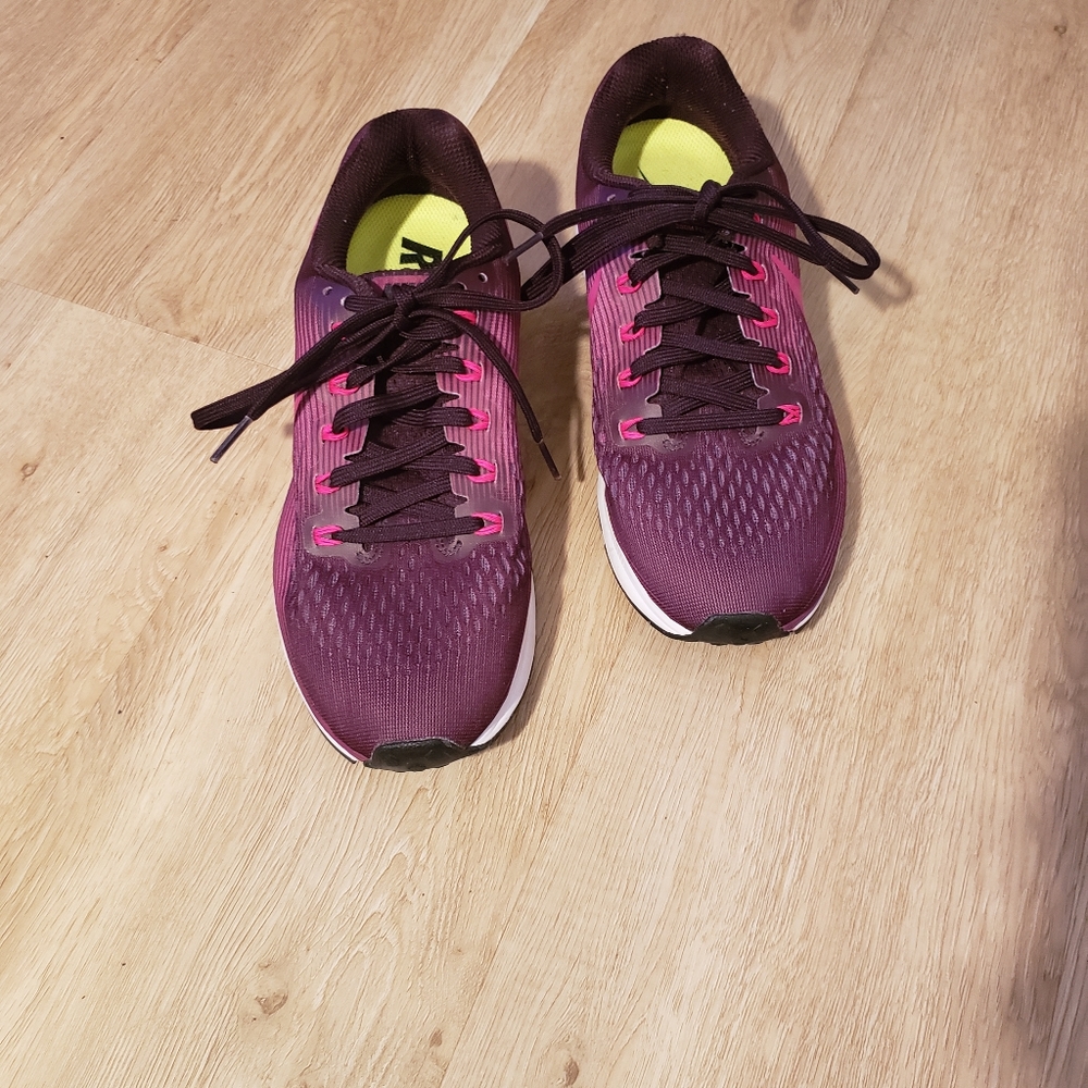 Women Nike Zoom Running Shoes